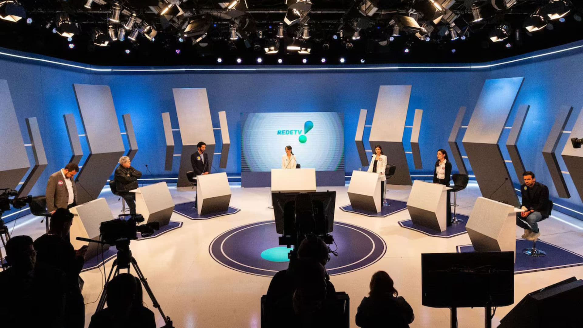 Imagem do debate na UOL