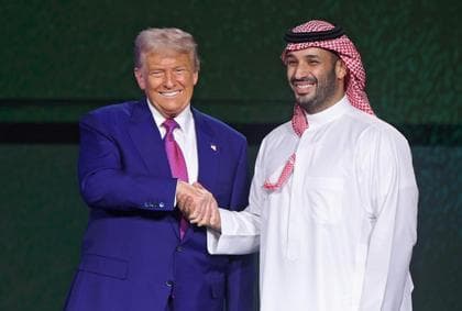 Trump anuncia histórica reversão de sanções à Síria:"Deixaremos terem uma chance de grandeza"