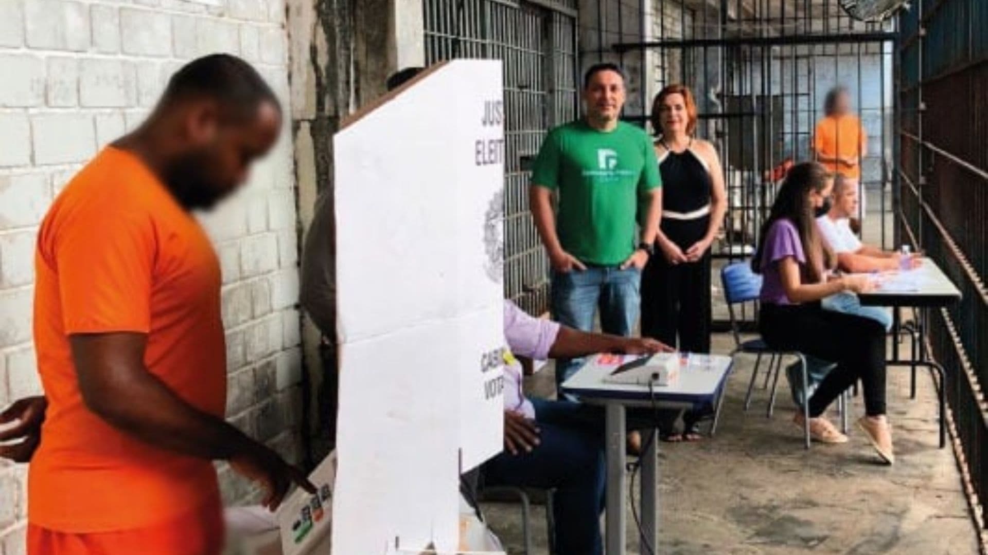 Presos durante a eleição.