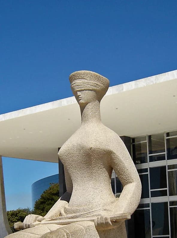 Estátua A Justiça em frente ao Supremo Tribunal Federal, em Brasília