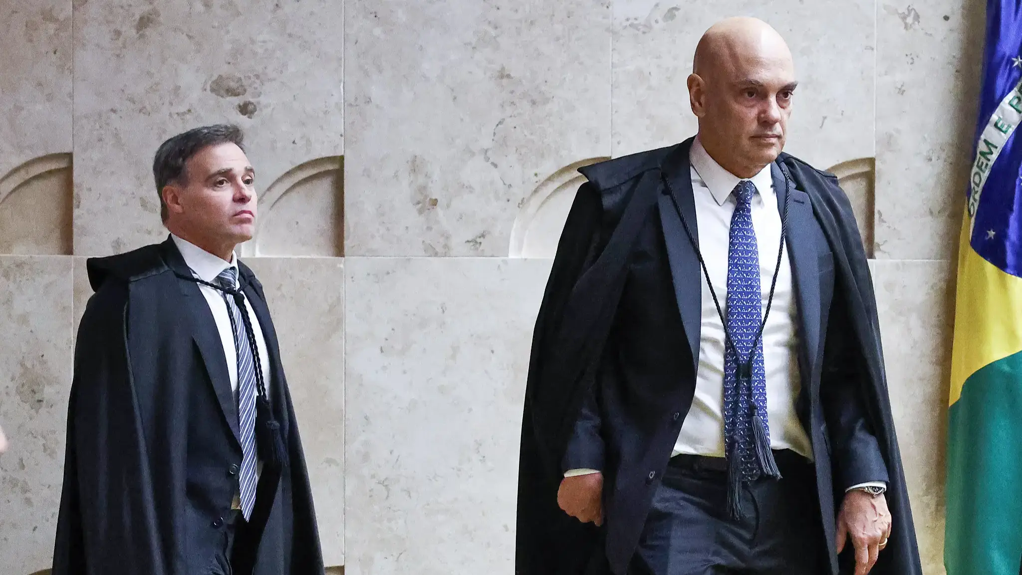 Alexandre de Moraes pede que Mendonça seja incluido no inquérito das fake news