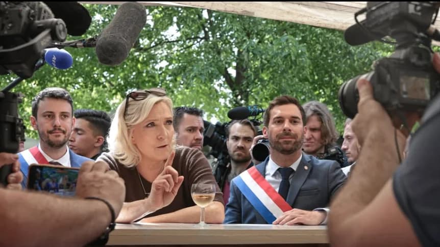 Marie Le Pen poderá concorrer de tornozeleira
