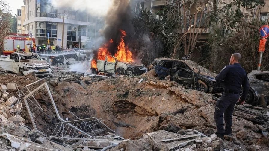 Cenas da explosão em Tel Aviv