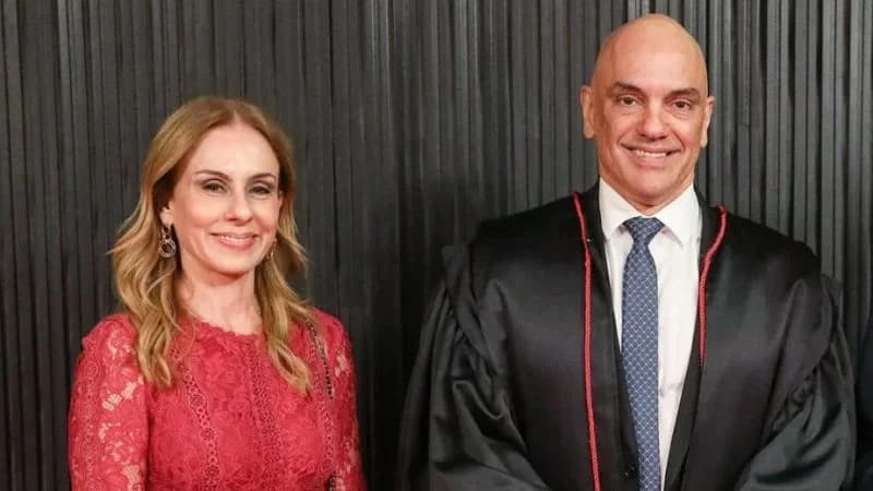 Esposa de Alexandre de Moraes ao lado de seu marido