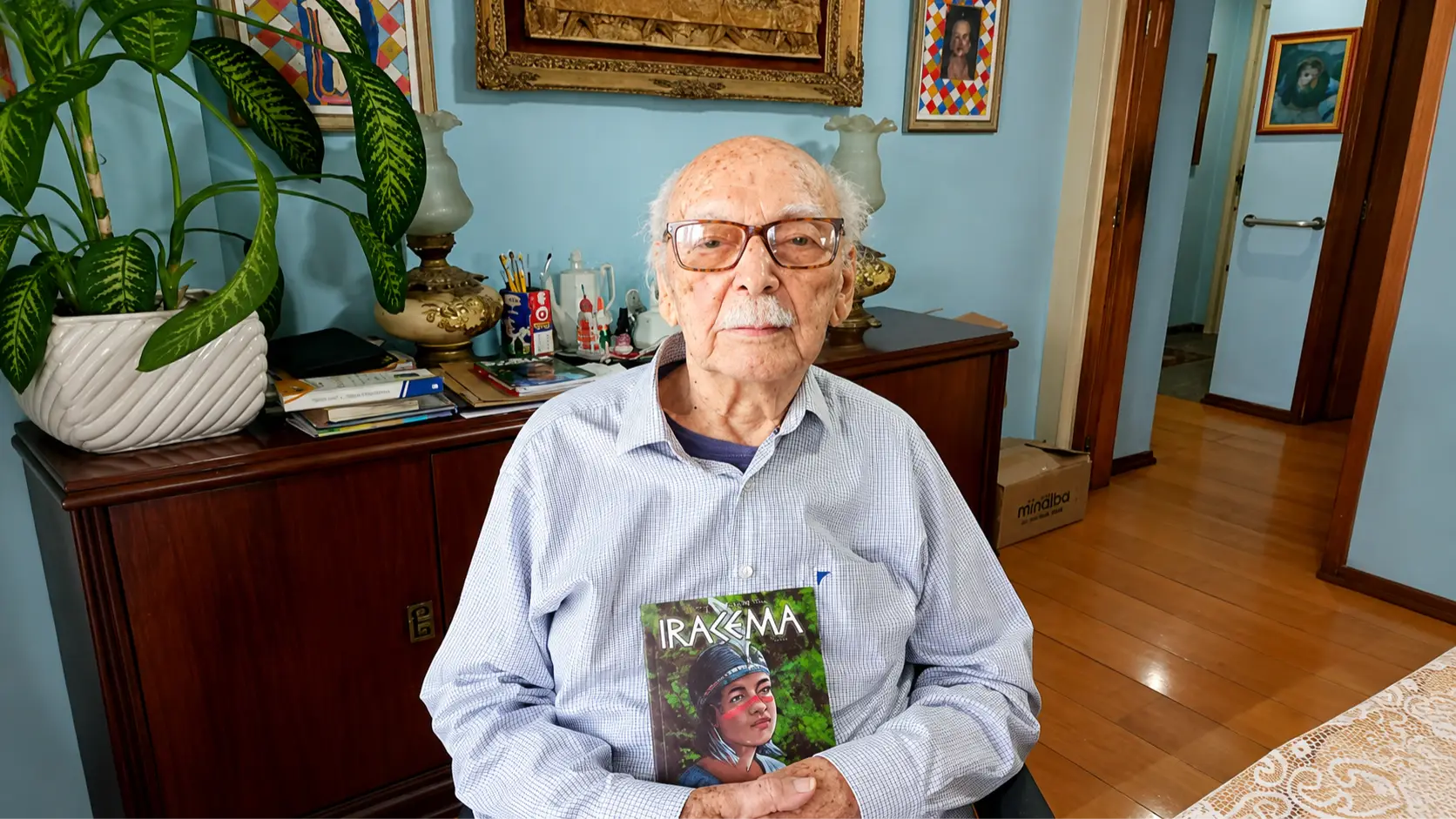 idoso ganhou record ao publicar livro com 104 anos