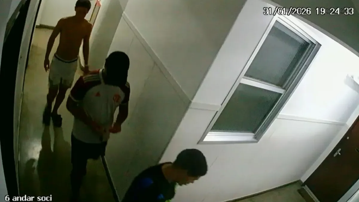 Criminosos aparecendo na câmera após o estupro em Copacabana