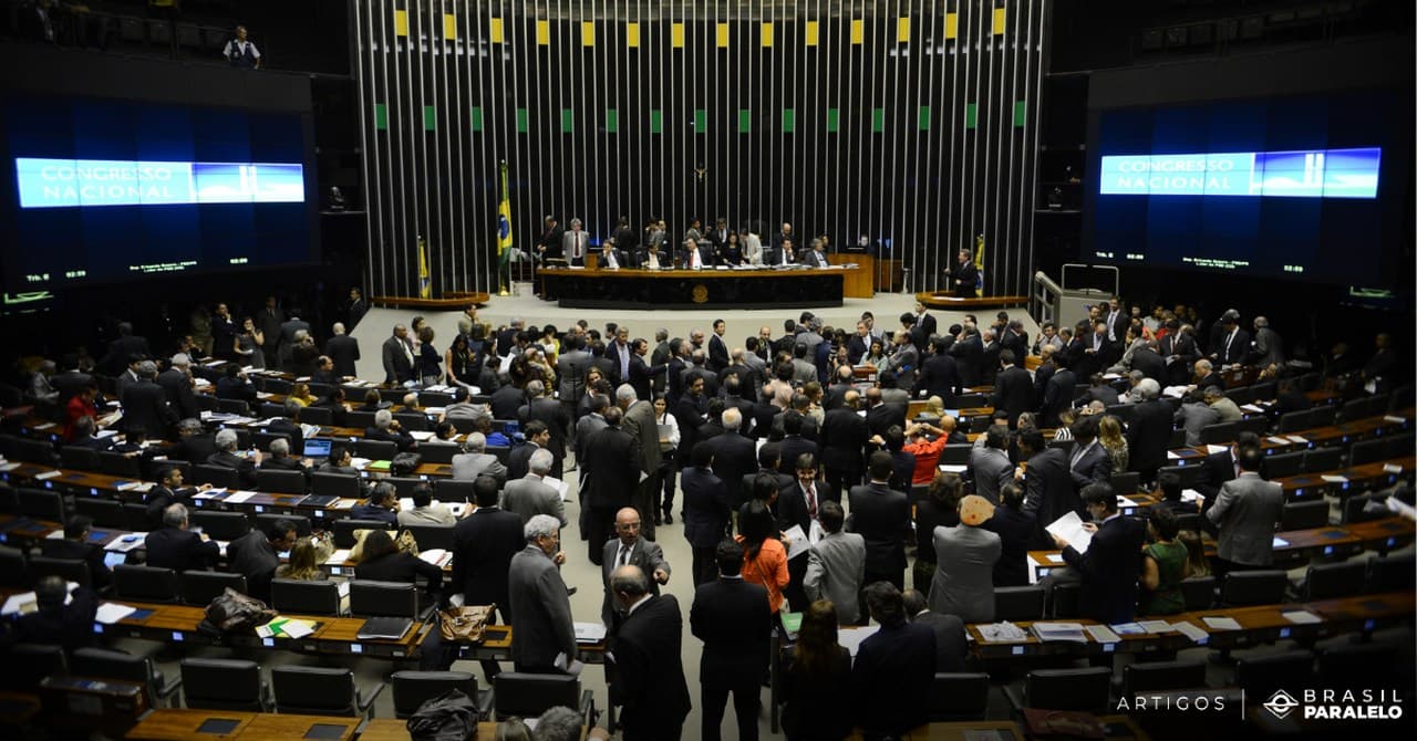 Cursos De Política: Conheça os Bastidores do Poder