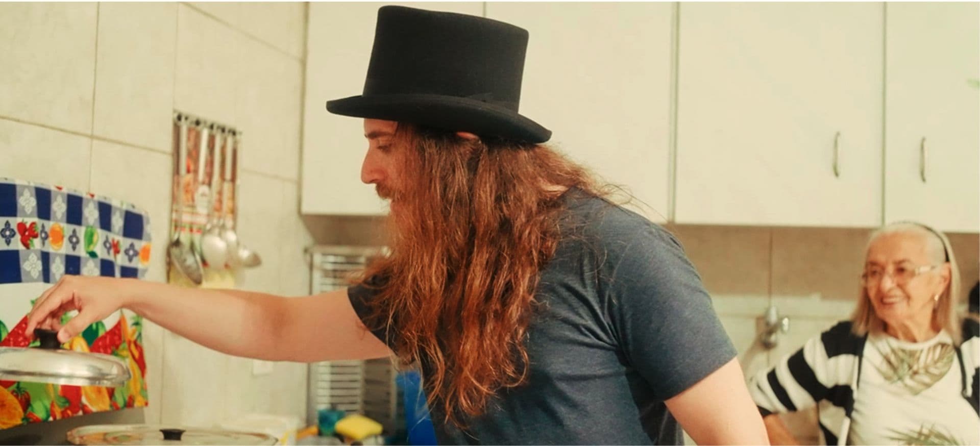 Rasta volta às suas origens para mostrar a cultura e a culinária pernambucanas