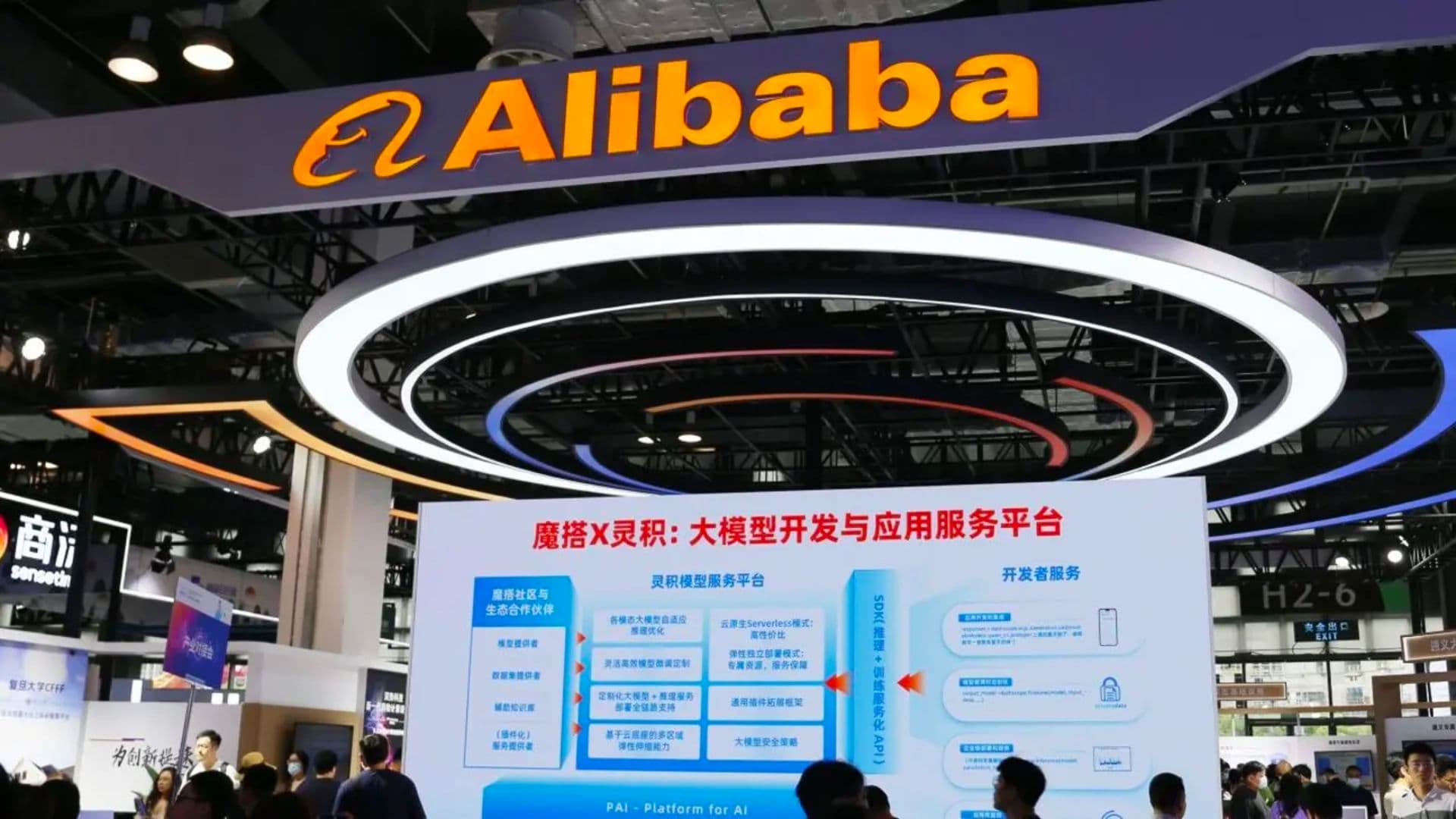 Exibição na Conferência Mundial de Inteligência Artificial 2023, em Shangai, na China.