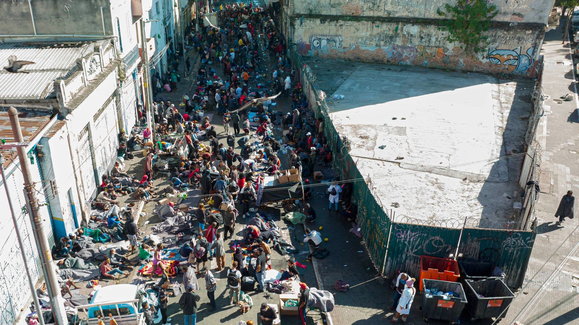 Fluxo da cracolândia na rua dos Protestantes, no bairro Santa Ifigênia, no centro de São Paulo