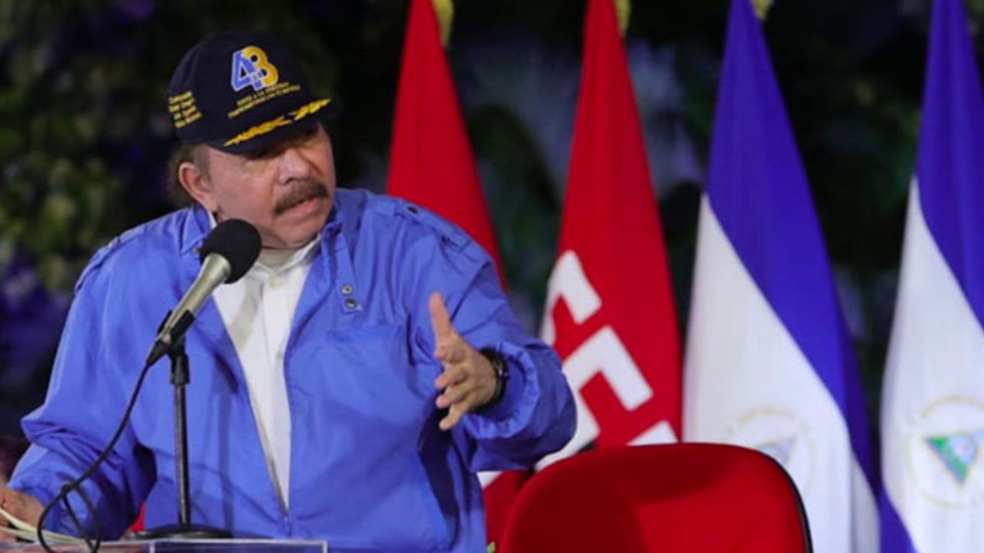 Daniel Ortega discursando.