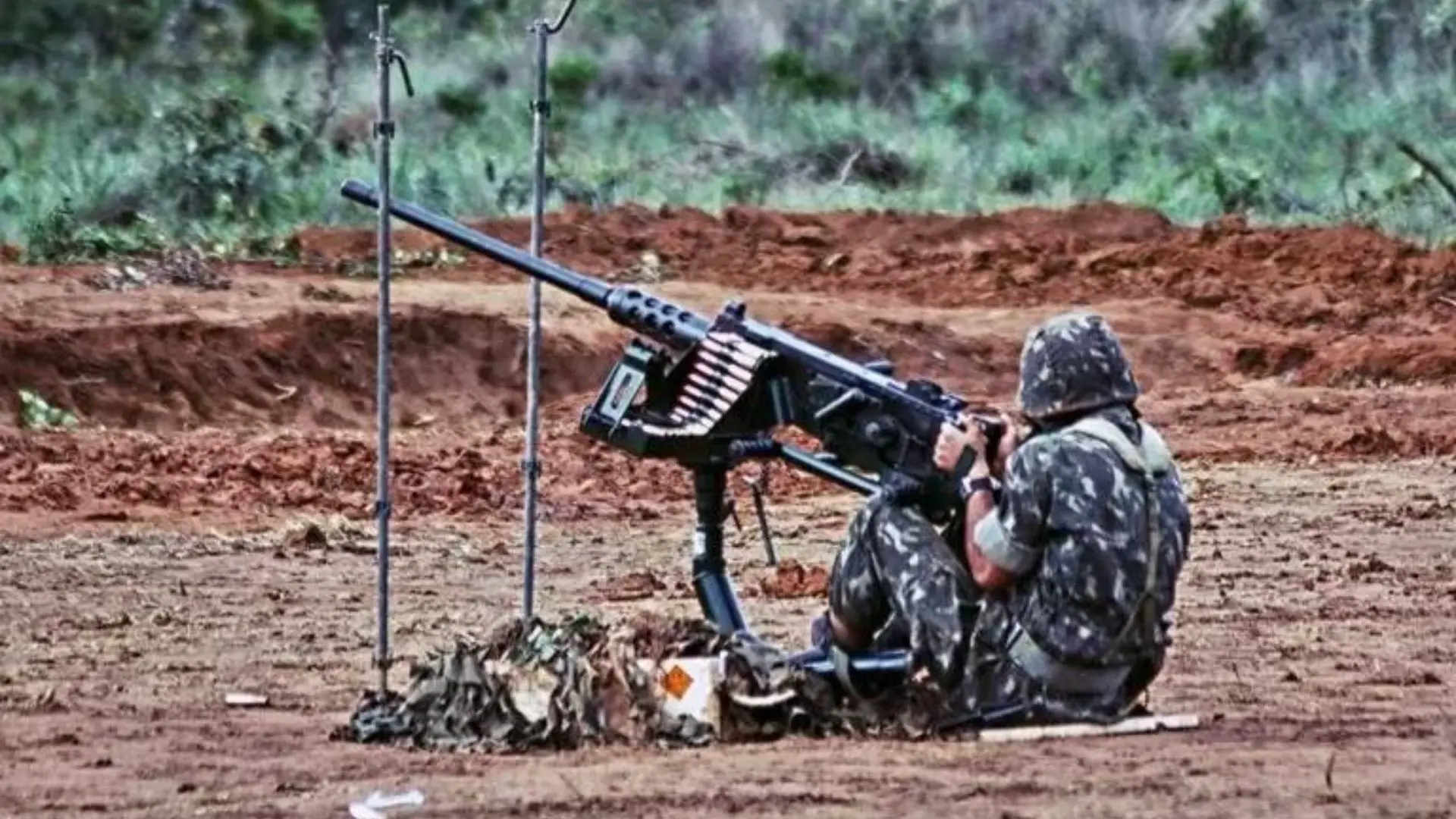 furto de 21 metralhadoras do Exército Brasileiro