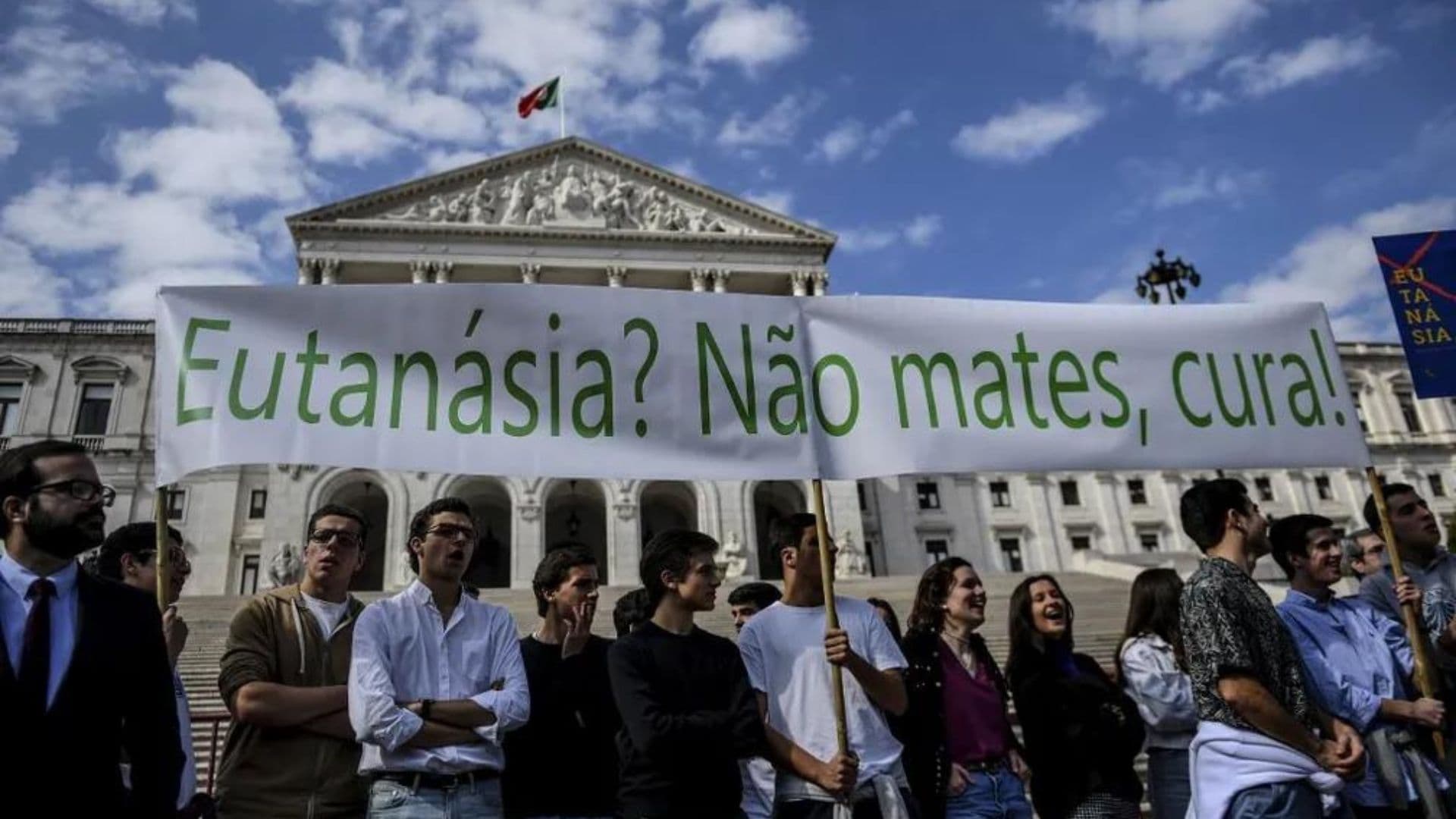 Aborto e Eutanásia Prejudicam Portugal