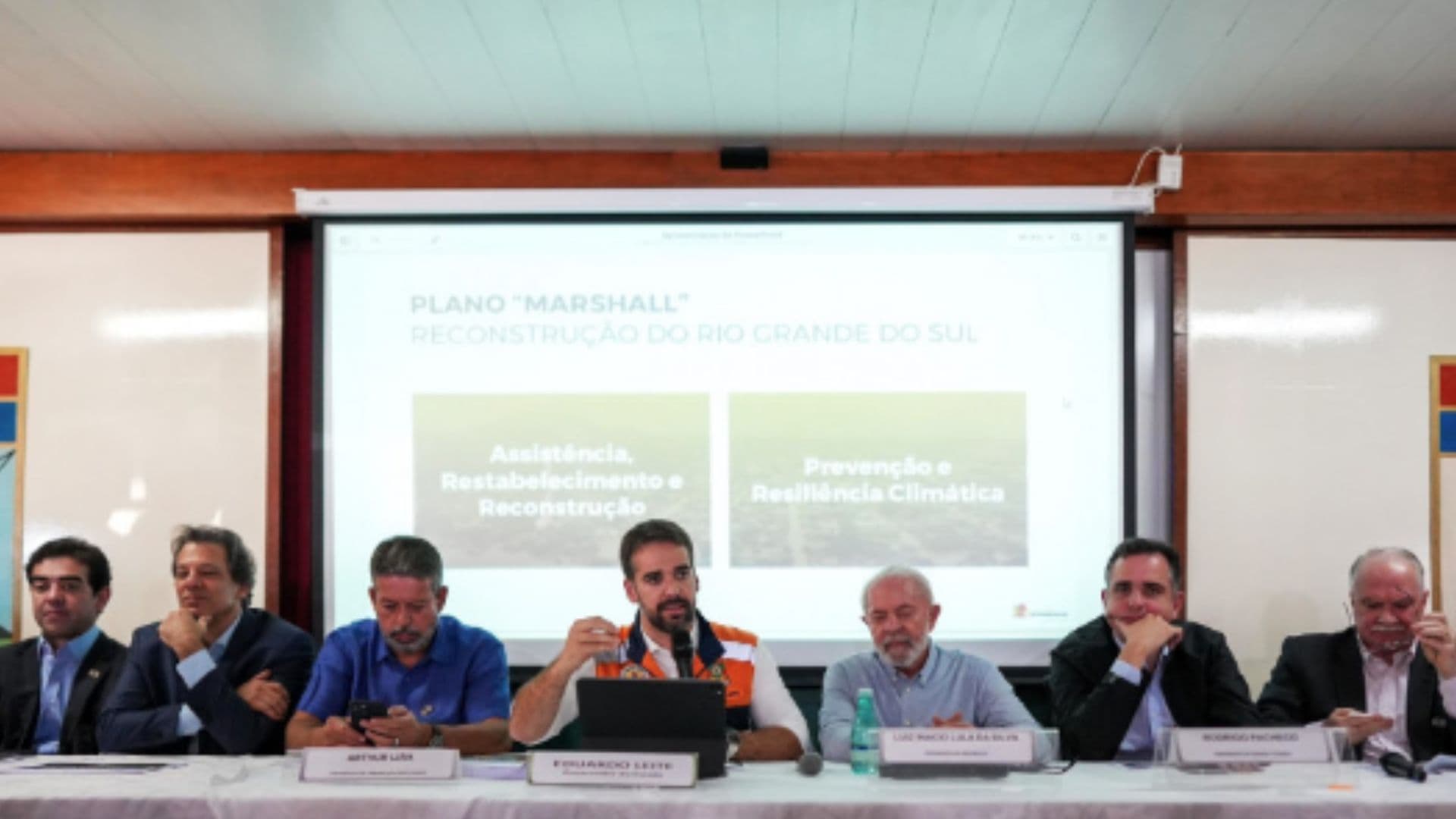 Lula, Eduardo Leite, Pacheco, Fachin e Lira concedem entrevista coletiva