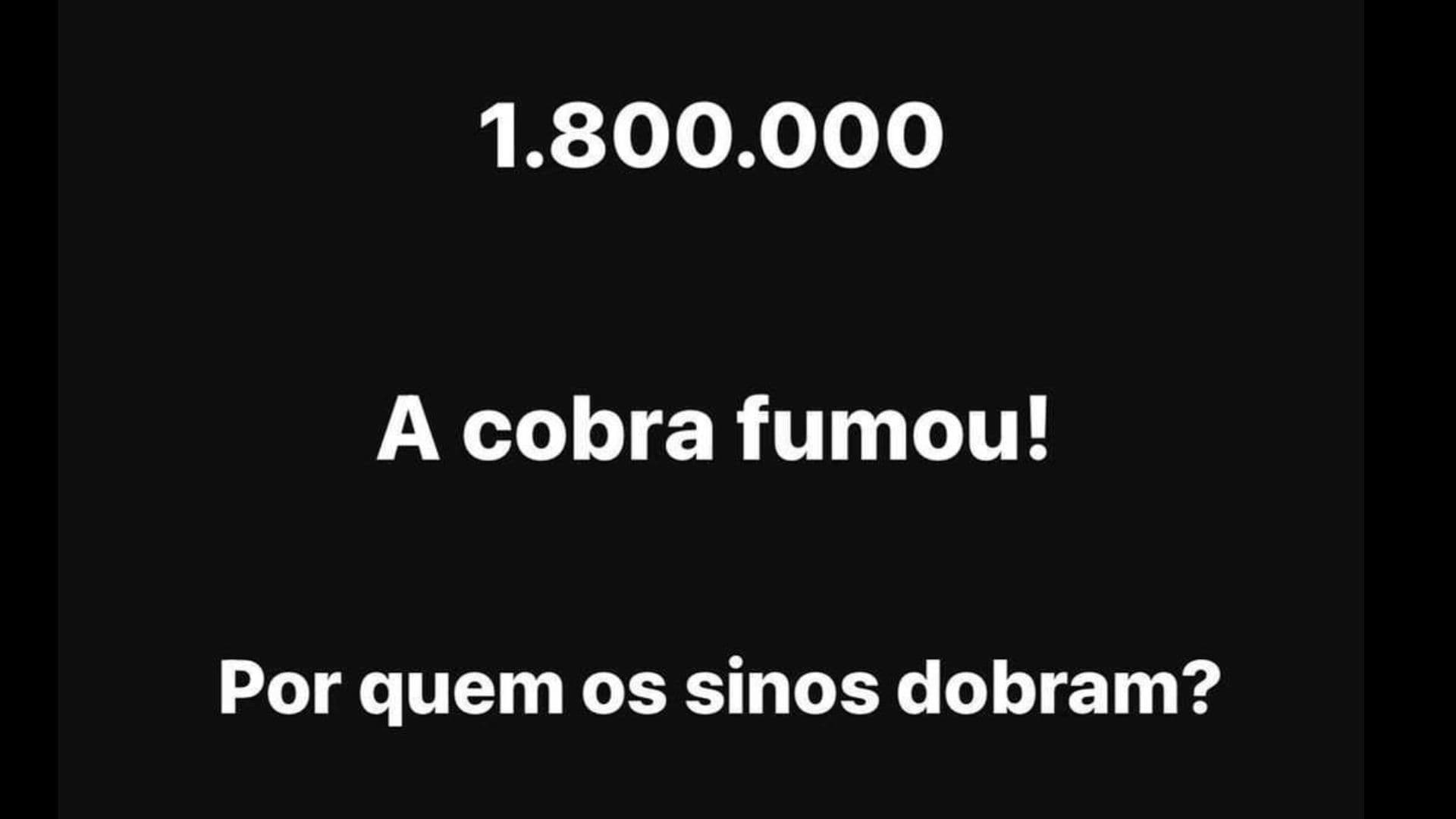 Fundo preto com lettering branco que diz: por quem os sinos dobram?