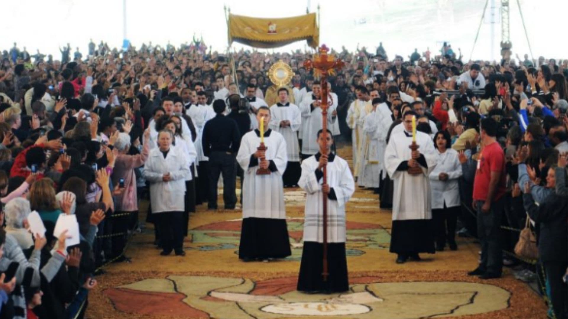 Procissão de Corpus Christi na Canção Nova