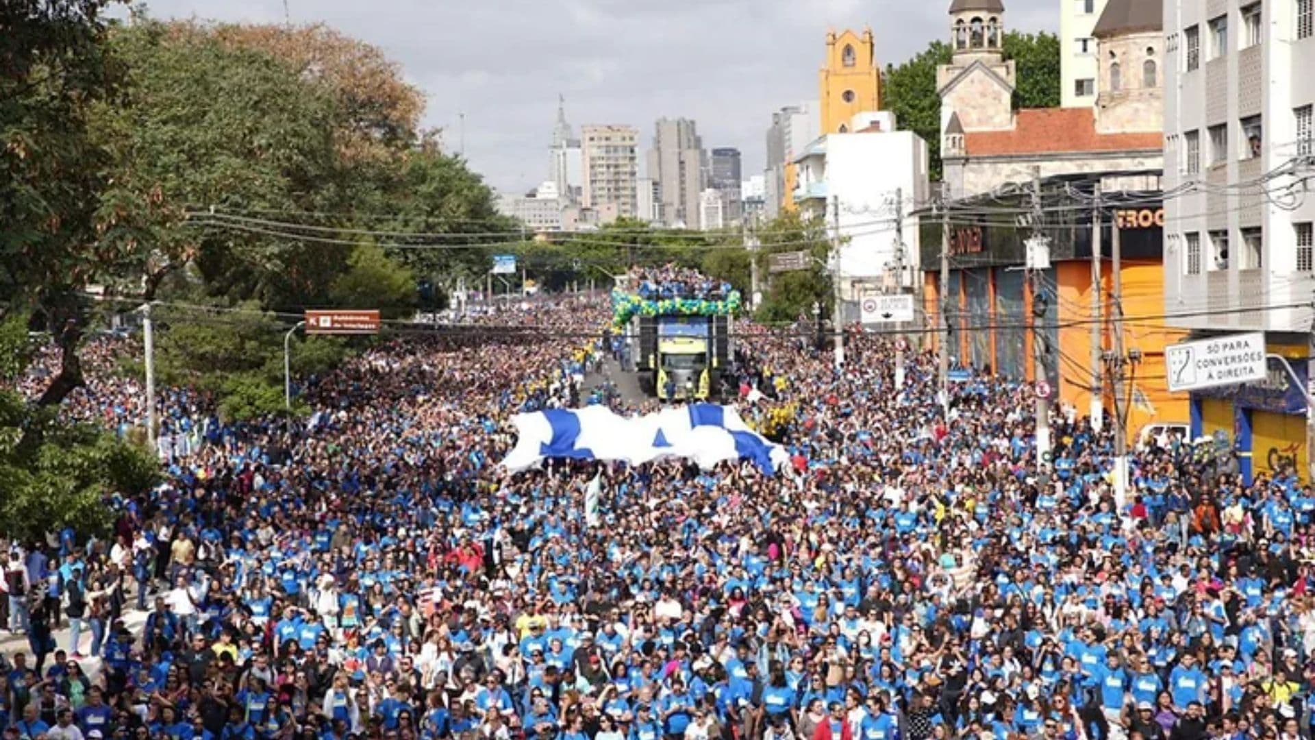 Imagens da Marcha para Jesus, evento realizado em São Paulo em 31 de maio de 2014.
