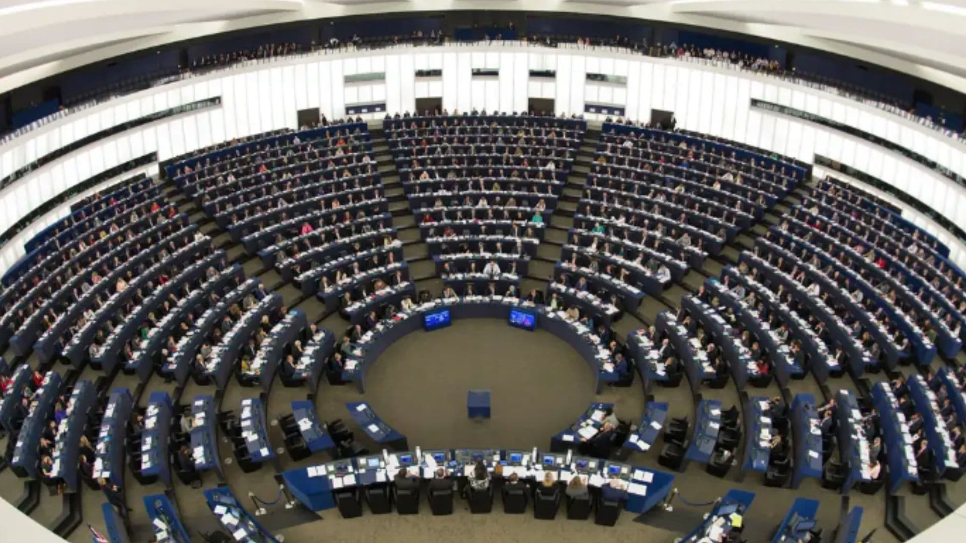 Foto mostra o plenário do Parlamento Europeu