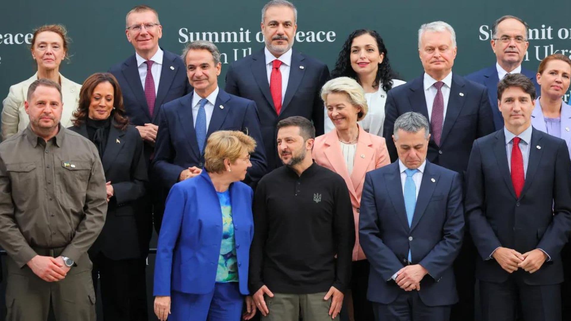 líderes mundiais reunidos na conferência de paz na Suíça