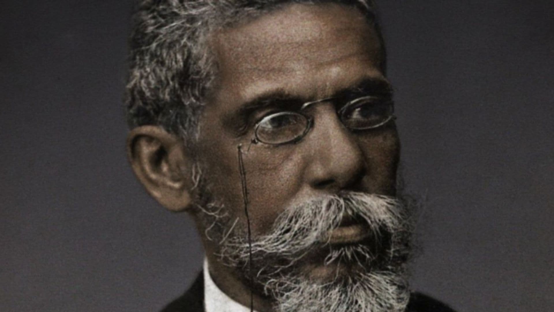 Fotografia considerada fiel aos traços de Machado de Assis.
