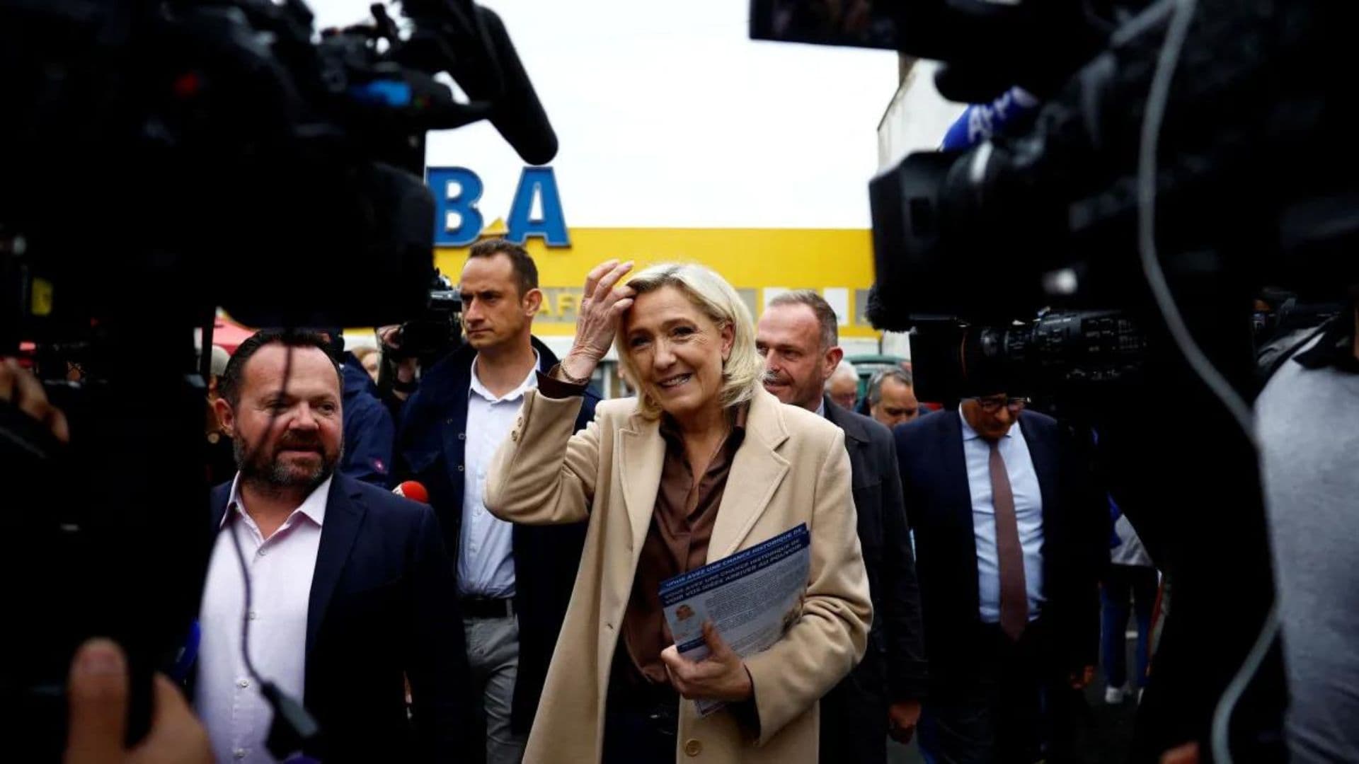 Marine Le Pen em Henin-Beaumont, cidade situada no norte da França