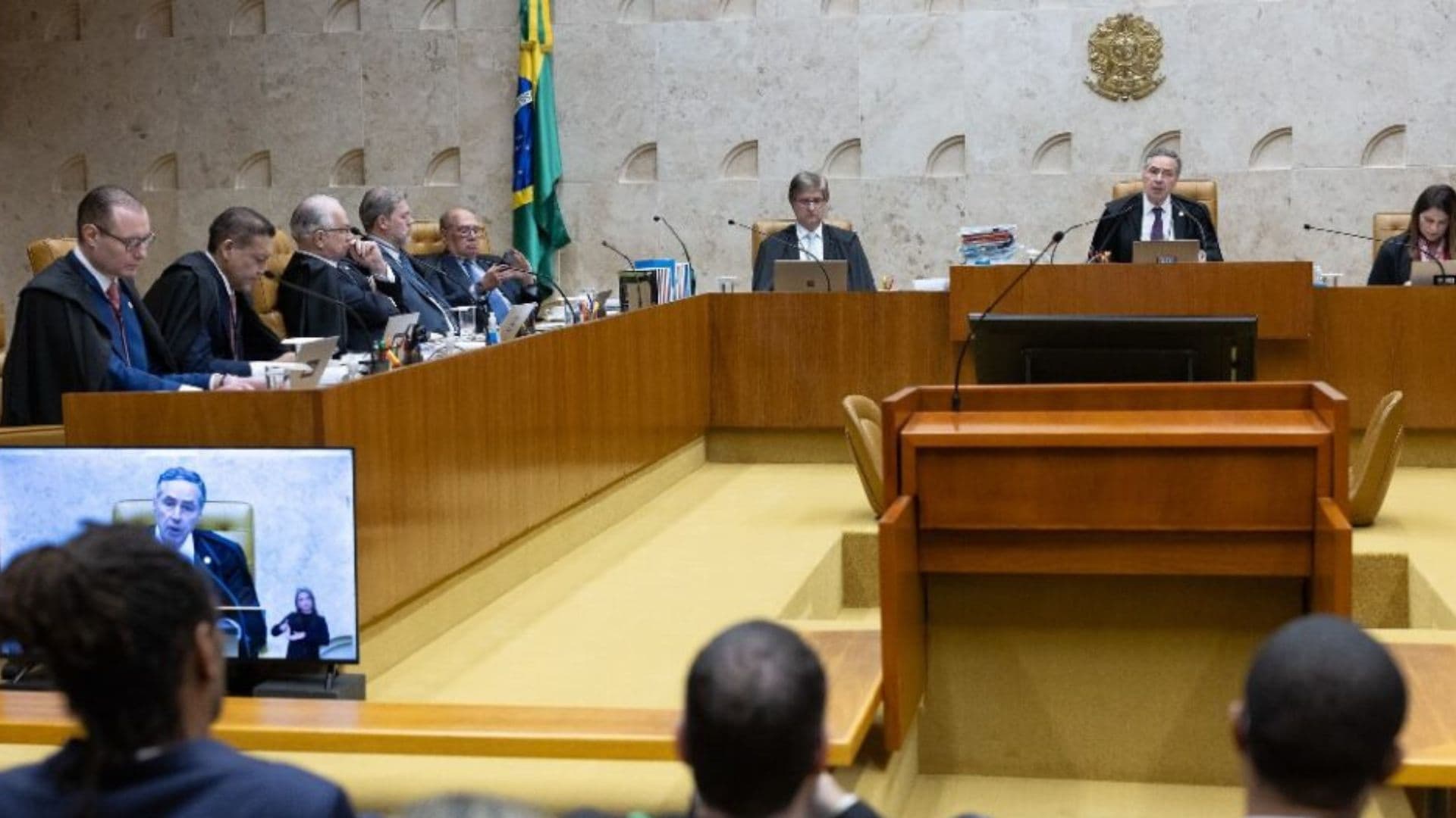 STF trabalhando.