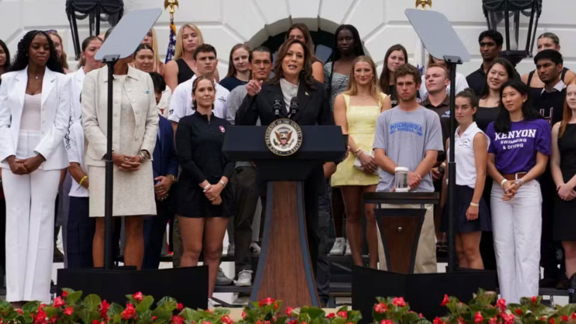 Kamala Harris discursa na Casa Branca