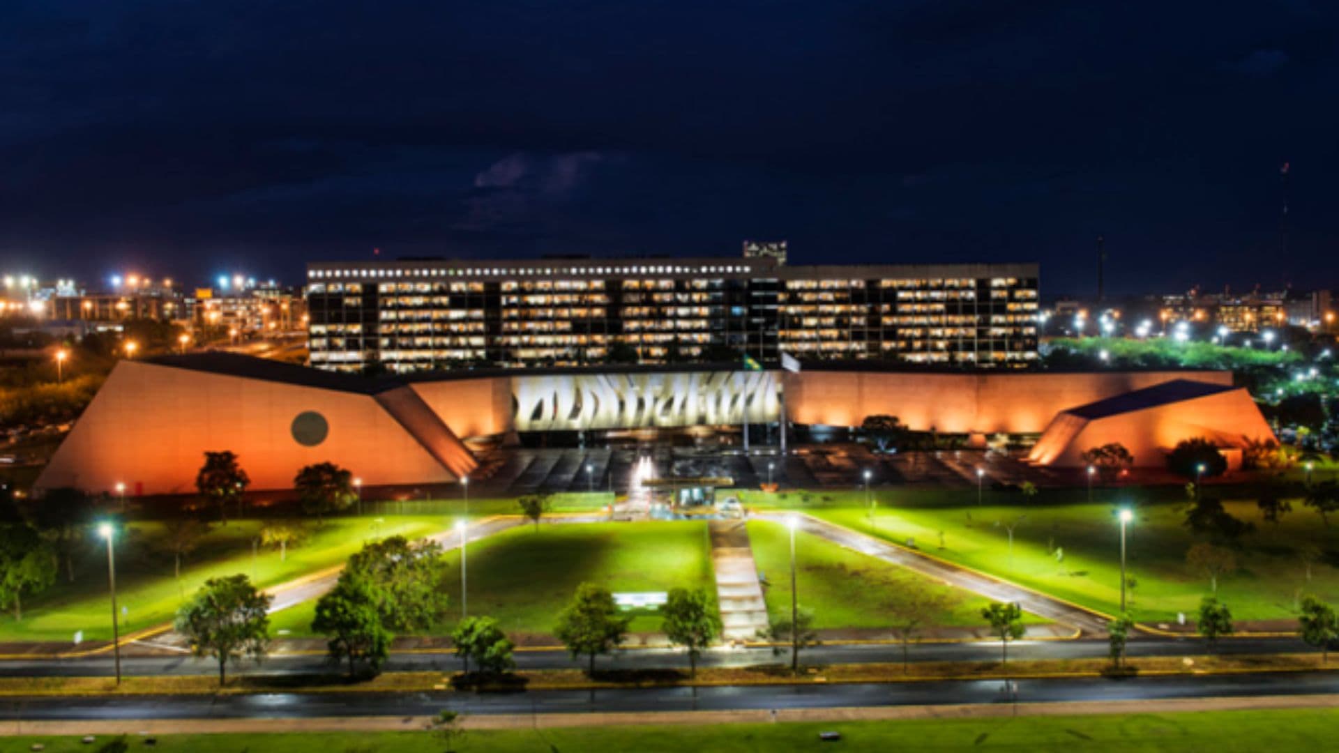 Fachada do STJ
