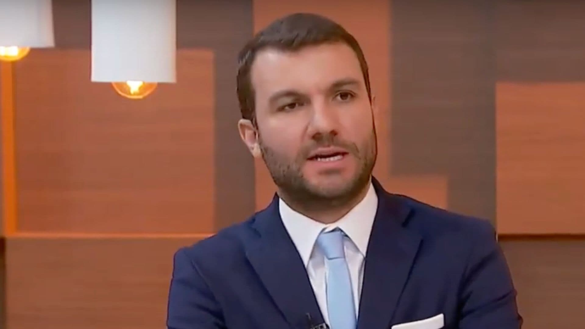 Jornalista Carlo conversa em programa da Tv Cultura