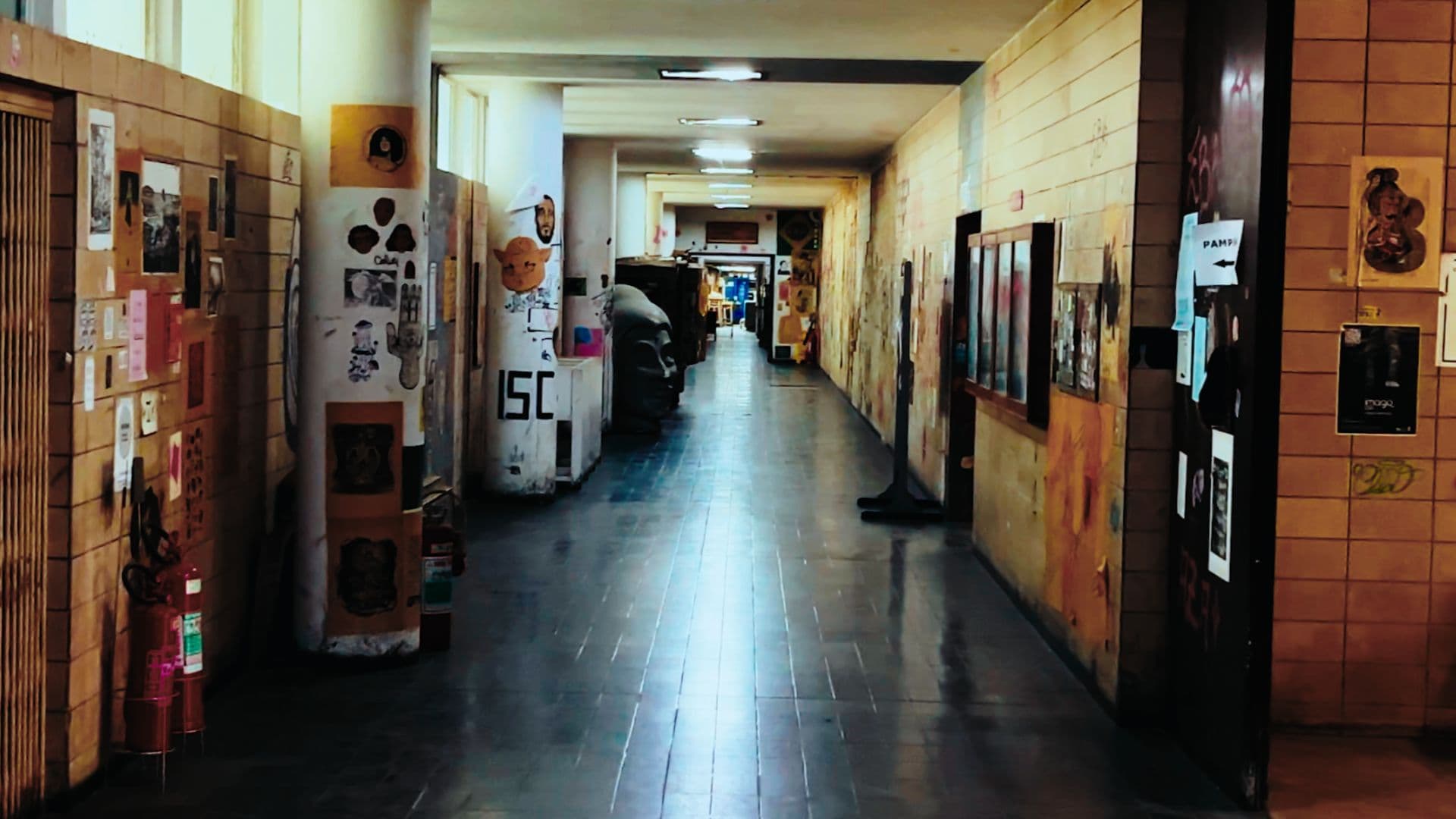 Imagens internas de uma Universidade