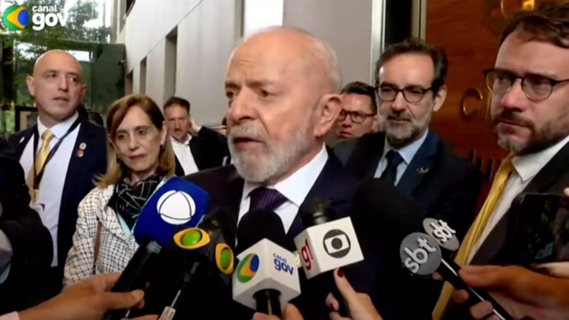 Lula concede entrevista