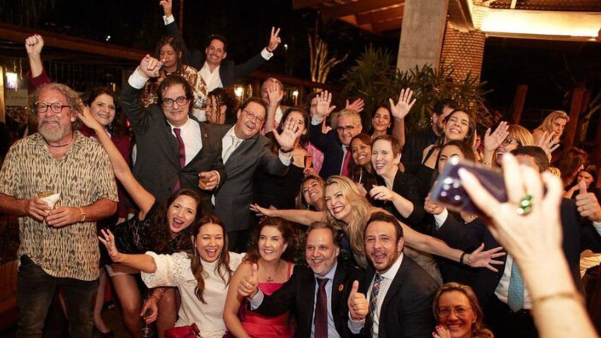 Advogados ligados a Lula querem caçar Nikolas. O impacto do vídeo de Nikolas Ferreira sobre o Pix causa articulação de juristas que homenagearam Janja em 2024 por feminismo. Membros do Prerrogativas comemoram em festa posse de Daniela Teixeira no STJ, em novembro de 2023 Foto: Divulgação