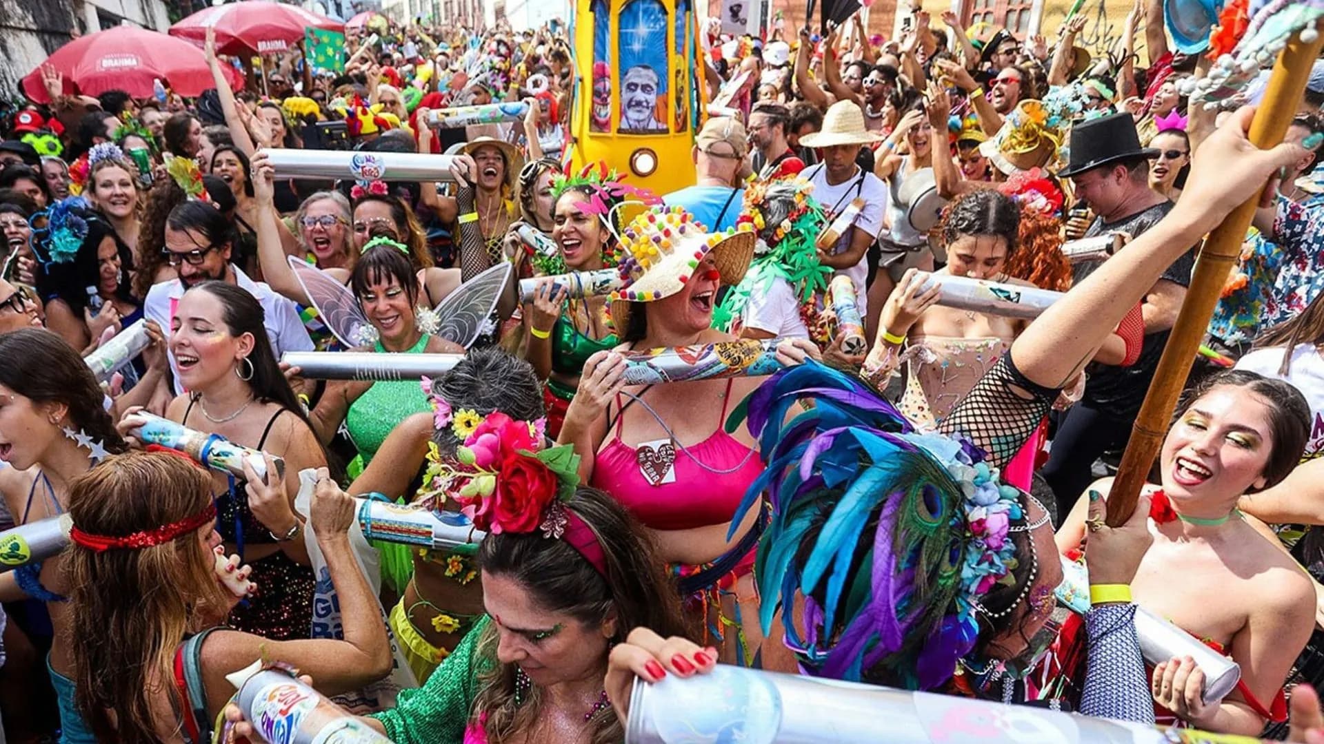 Bloquinho de carnaval no Rio de Janeiro.