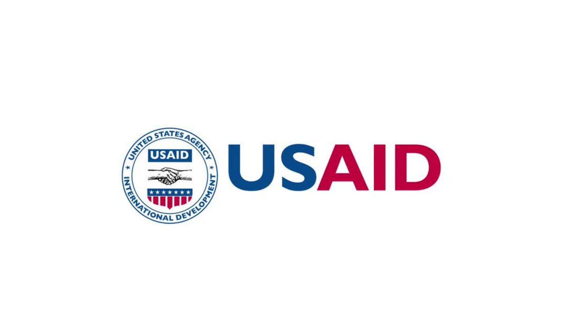 Deputados brasileiros pedem investigação sobre influência da agência americana no Brasil.