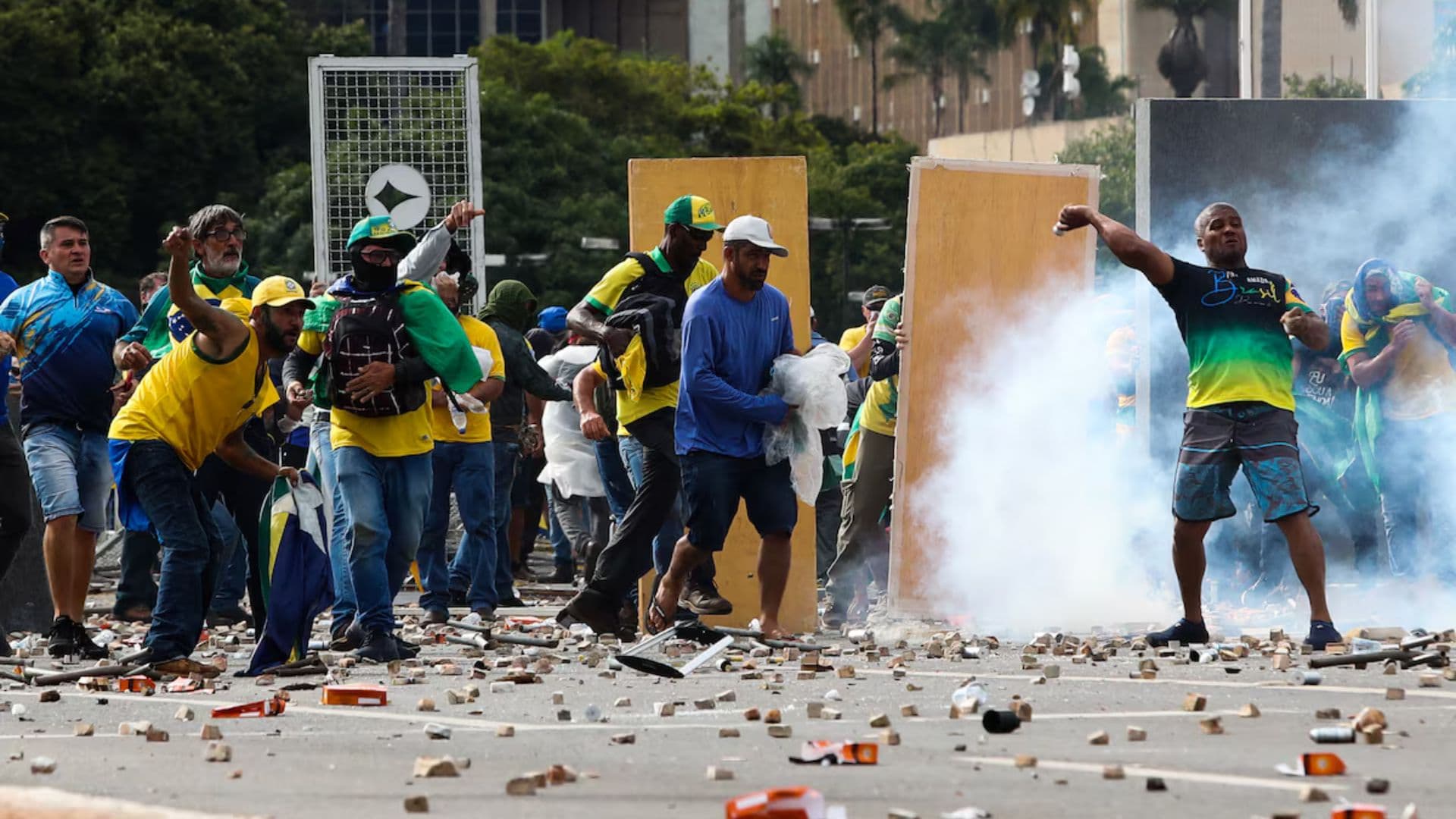 Imagens dos atos de 8 de janeiro de 2022.