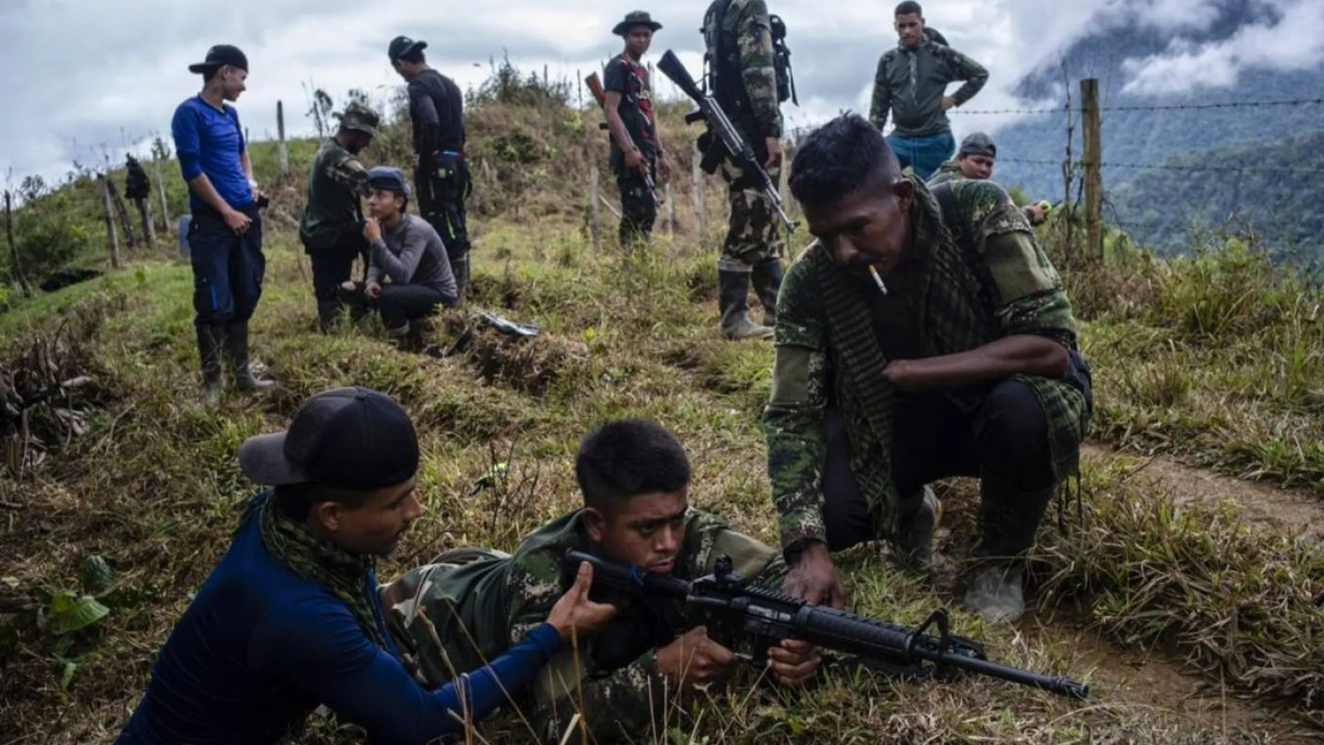 Guerrilheiros colombianos recrutam forçadamente menores de idade