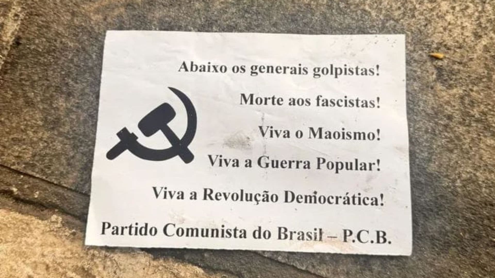Imagem da carta alegando que as bombas no Terminal Pinheiros foram plantadas pelo Partido Comunista.