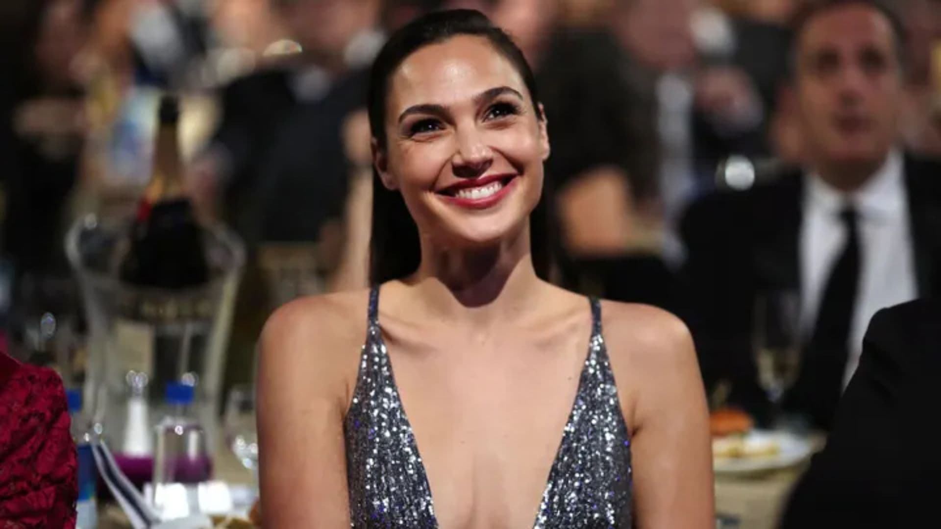 Gal Gadot é a Primeira israelense da história a ter o nome na Calçada da Fama.