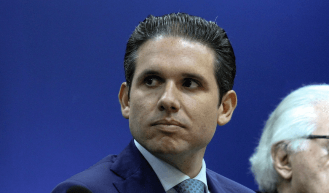 Hugo Motta freia urgência de PL da Anistia após acordo de líderes