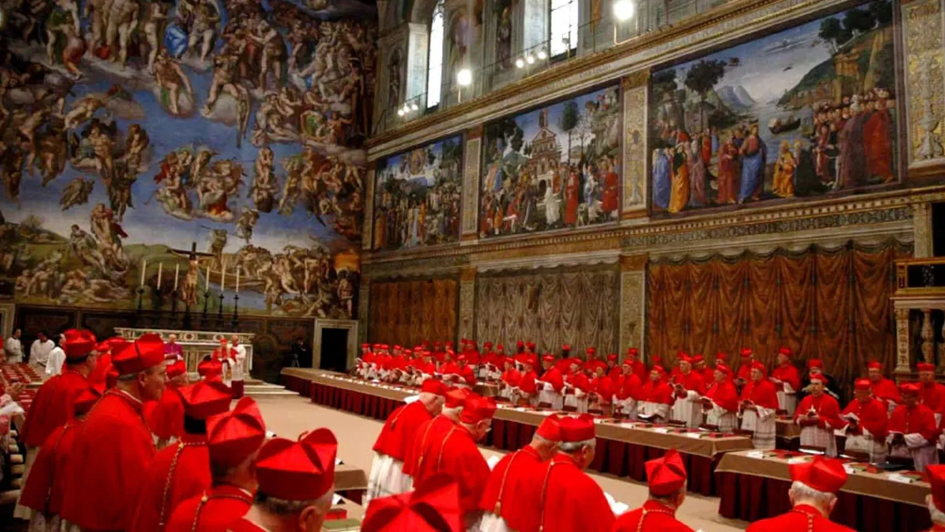 Cardeais reunidos em conclave