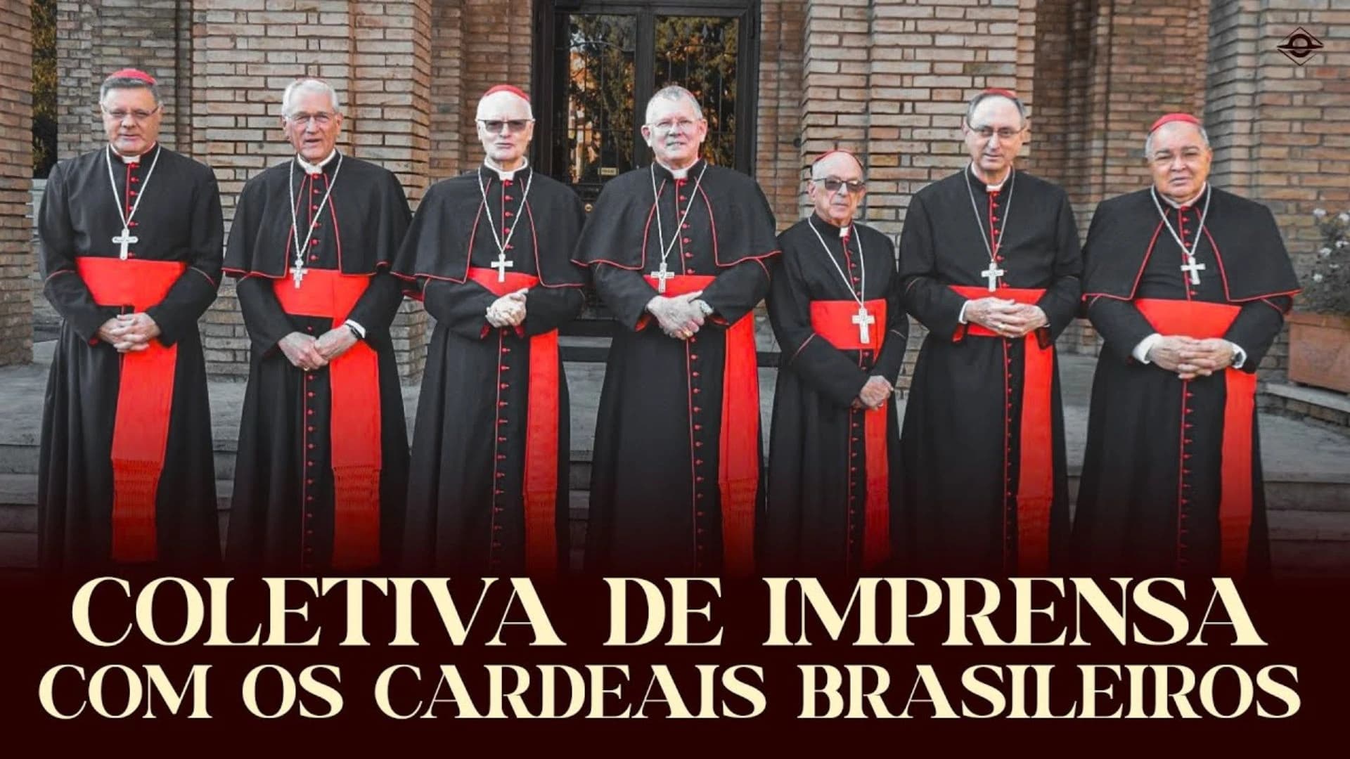 Cardeais brasileiros reunidos em roma