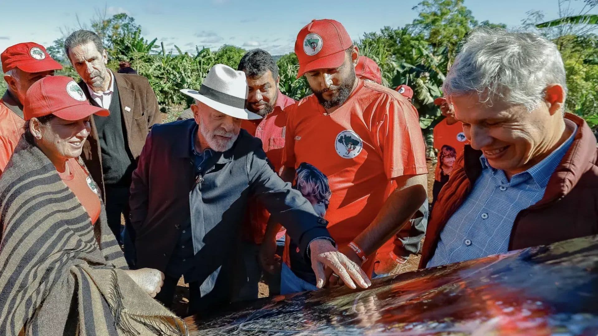 Lula durate evento do MST no Paraná