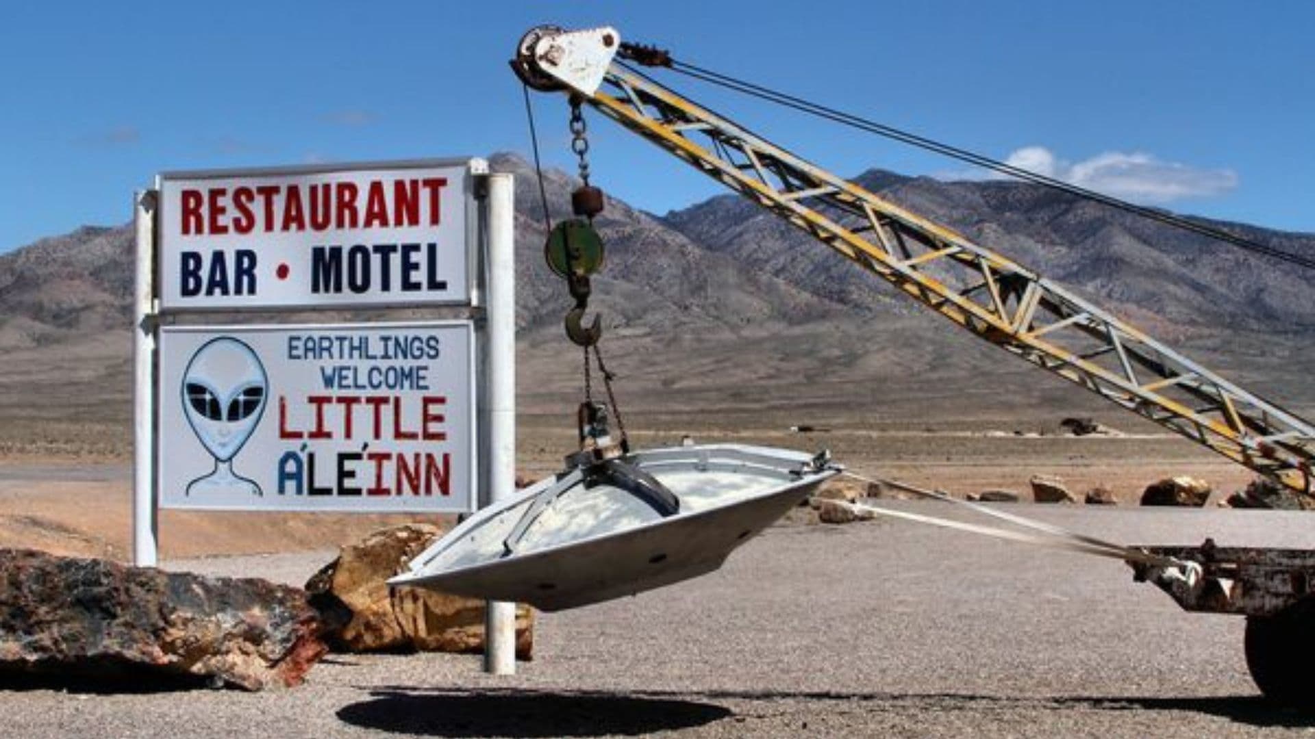 Hotel em Nevada com referências à Área 51.