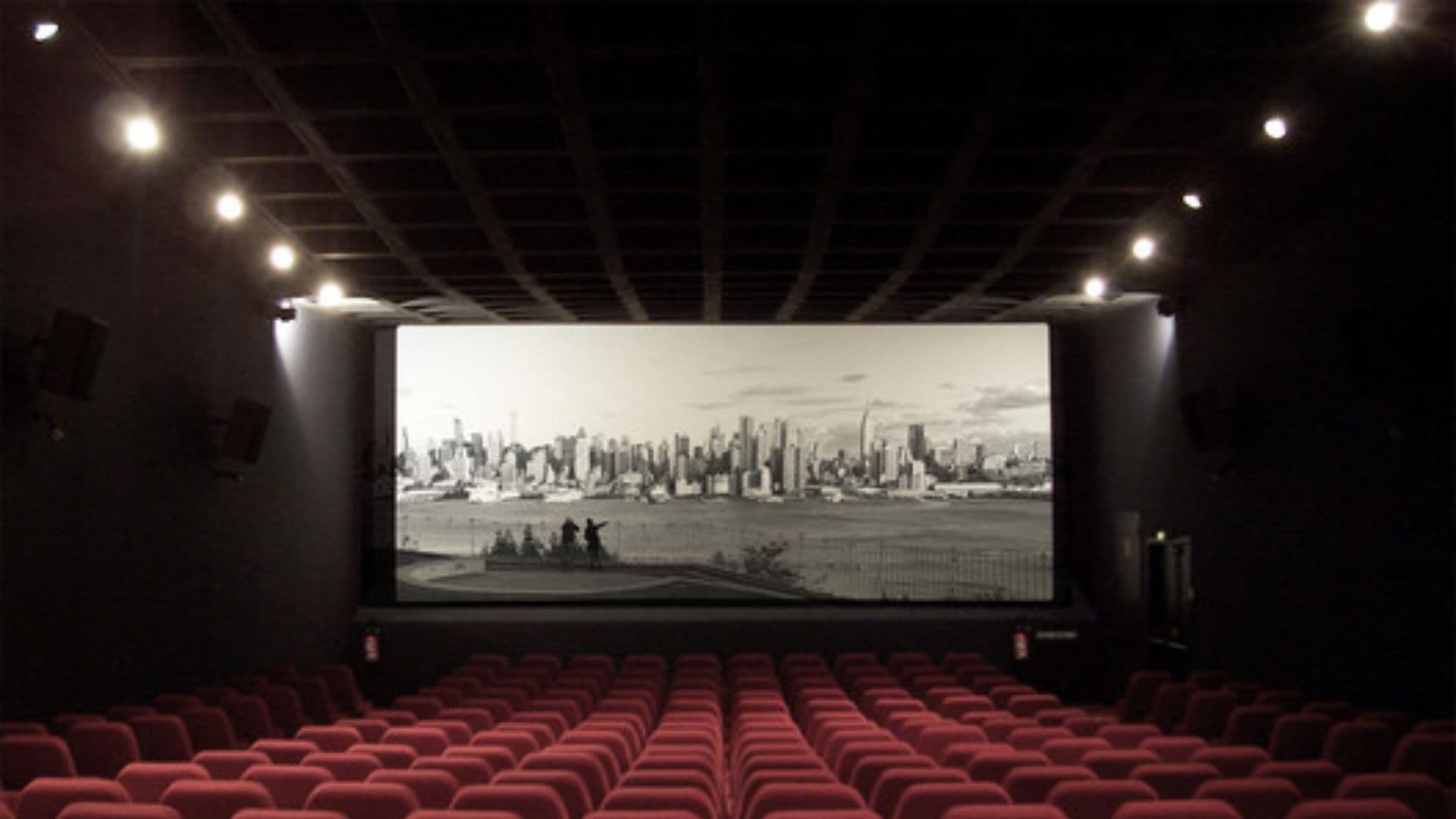 Sala de cinema. Conheça 5 filmes que valem a pena serem reassistidos.