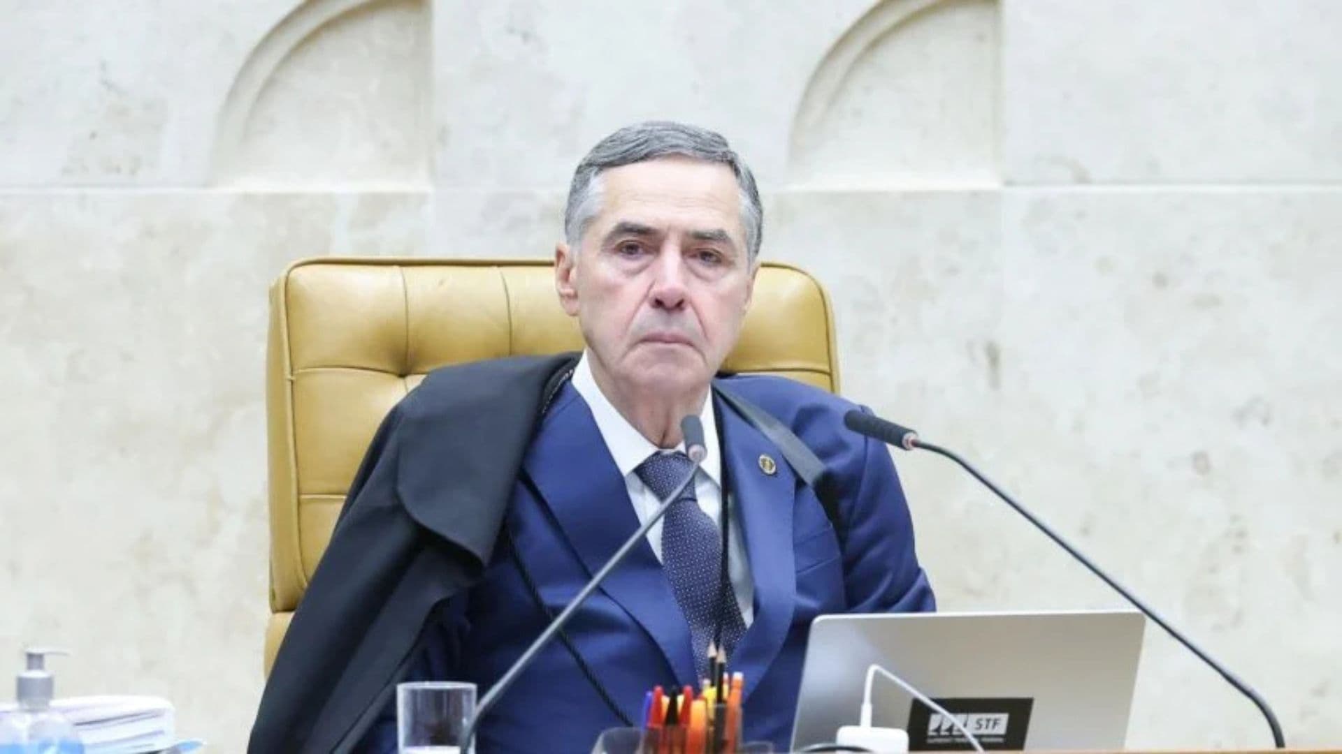 Luis Roberto Barroso durante discurso de abertura do segundo semestre de 2025, ministro defendeu Moraes e comparou Brasil atual com regime militar.