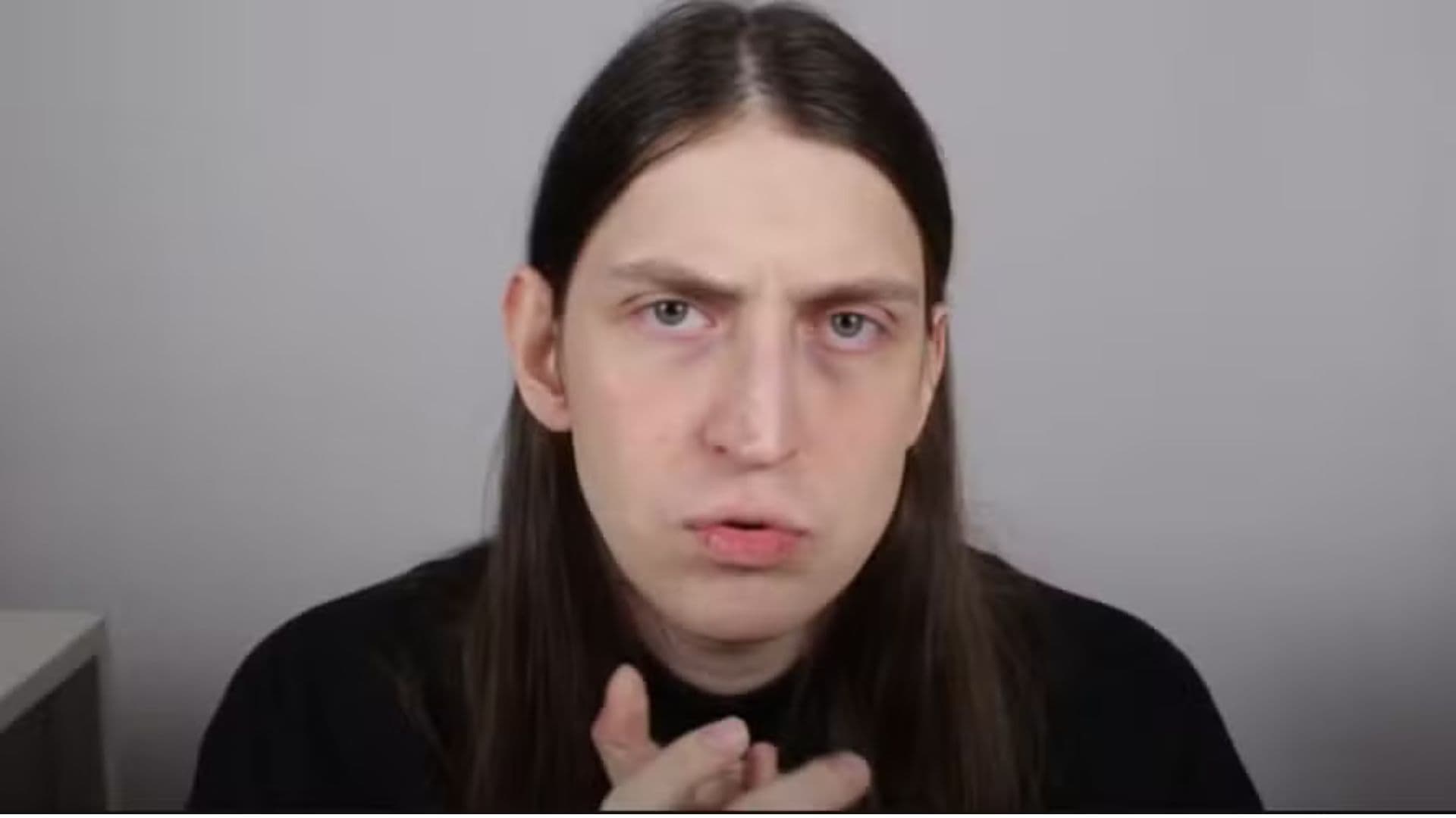 Felca durante vídeo "Adultização", ele denunciou influenciadores como Bel para meninas, Hytalo Santos e Caroliny Dreher
