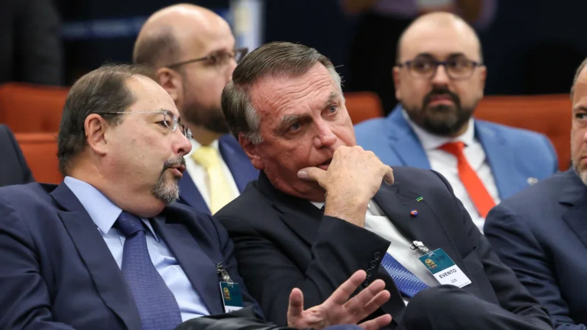 Bolsonaro durante audiencia com Moraes, presidnet eserá julgado em setembro