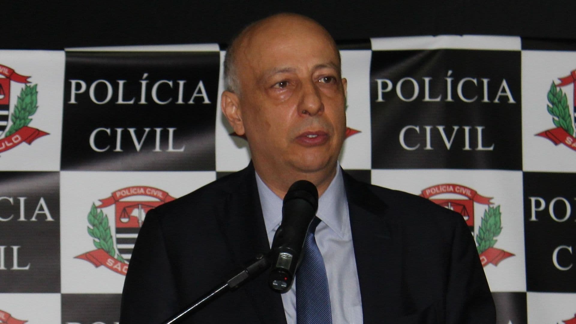 Ex-comandante da Polícia Civil foi morto com mais de 20 tiros de fuzil.