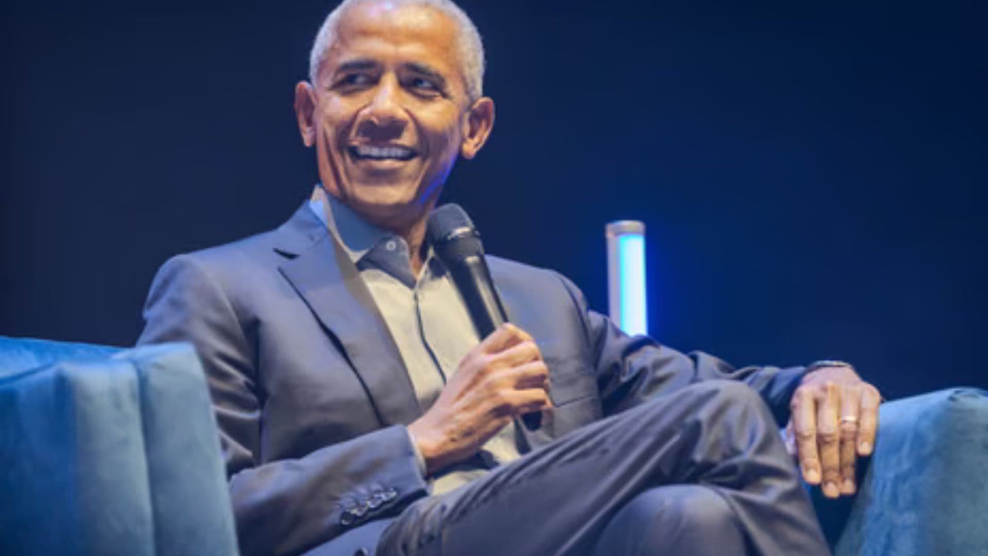 Obama falando durante evento em Londres.