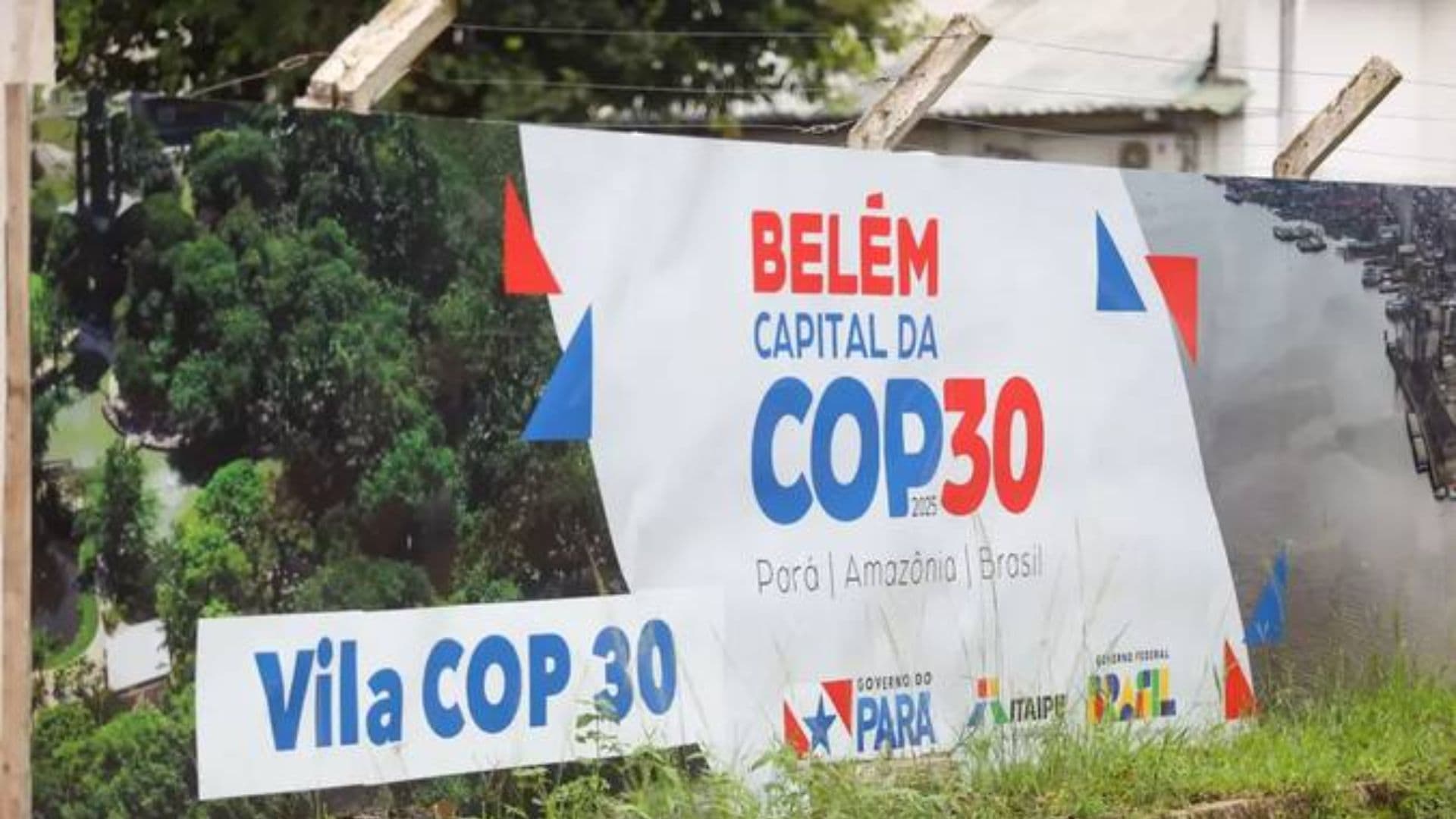 Placa da COP30 que acontece este ano em Belém, capital do Pará.